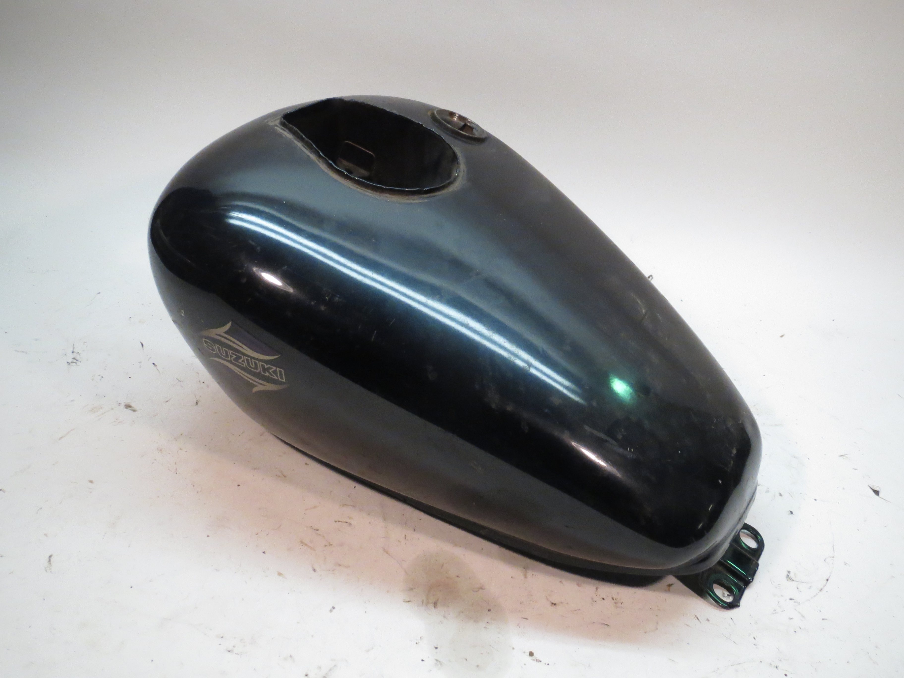Suzuki s40 gas shop tank