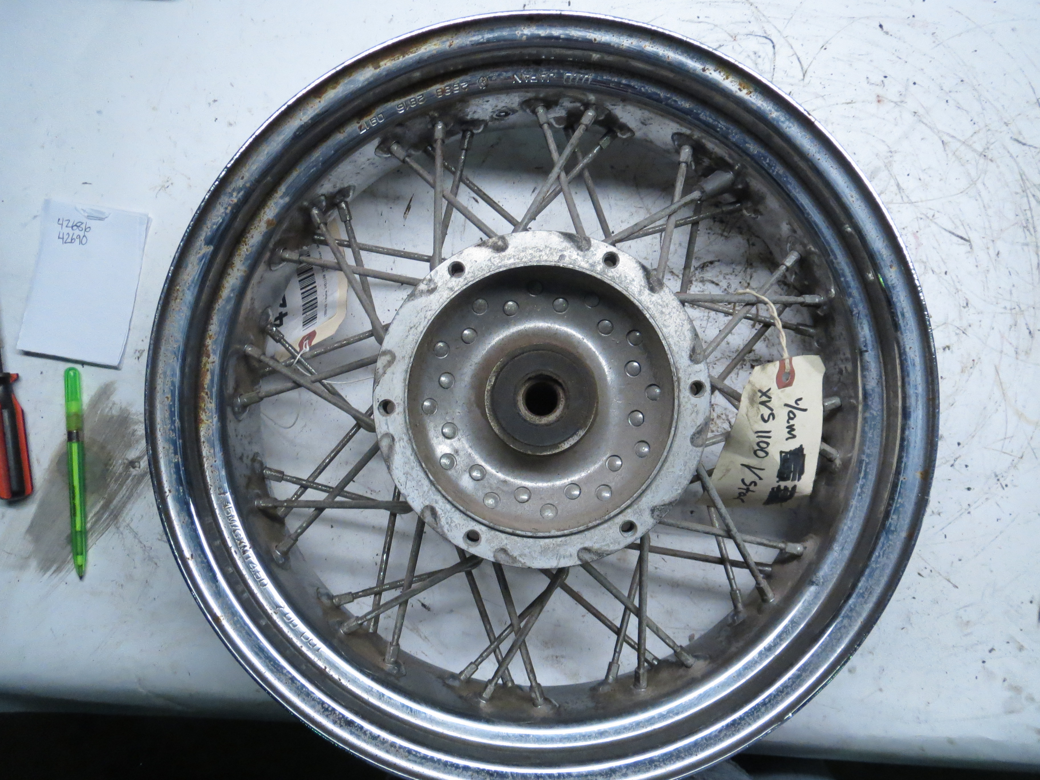 yamaha v star 1100 rear tire